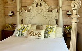 Cabana Romantica
